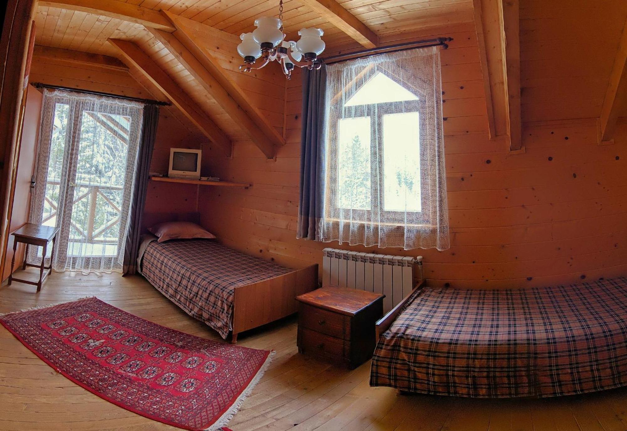 12 Months Estate Vendégház Miszlivka Szoba fotó
